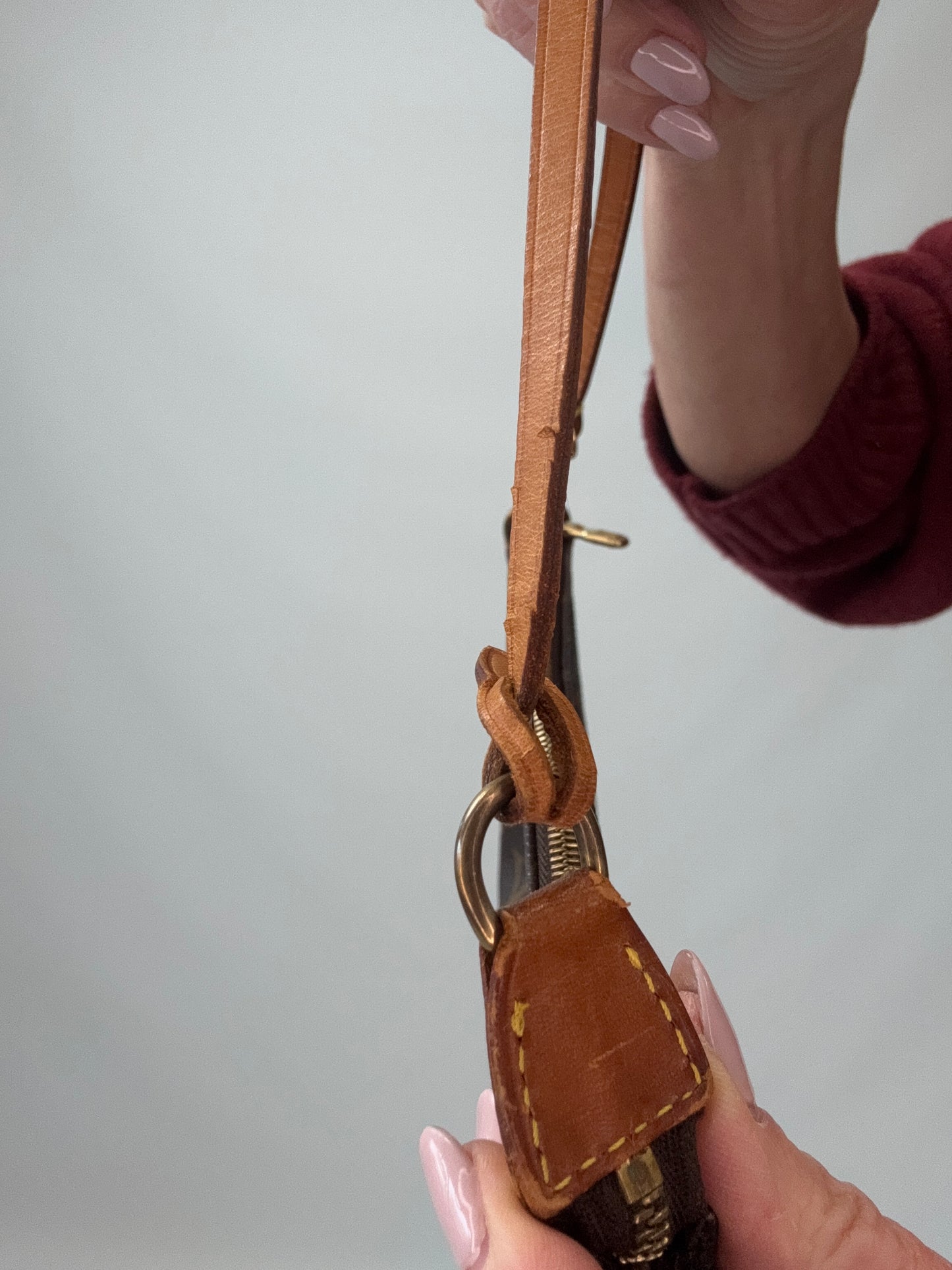 Louis Vuitton Monogram Pochette strap close up