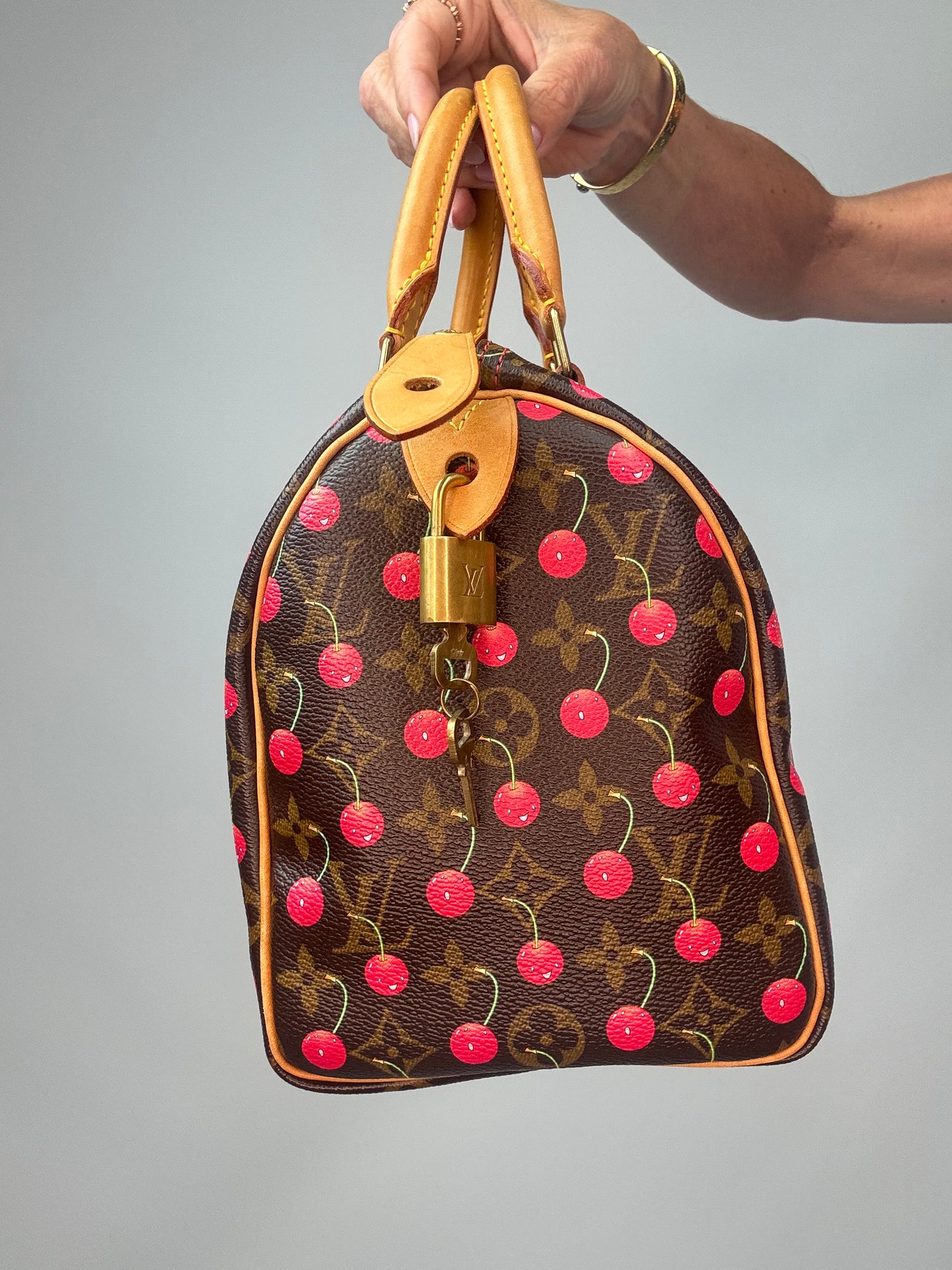 Louis Vuitton Takashi Murakami Monogram Cerises Speedy 25 right side