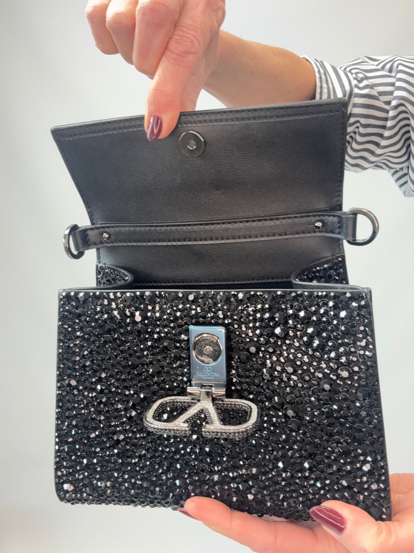 Valentino Garavani Mini VSling - Black interior flap