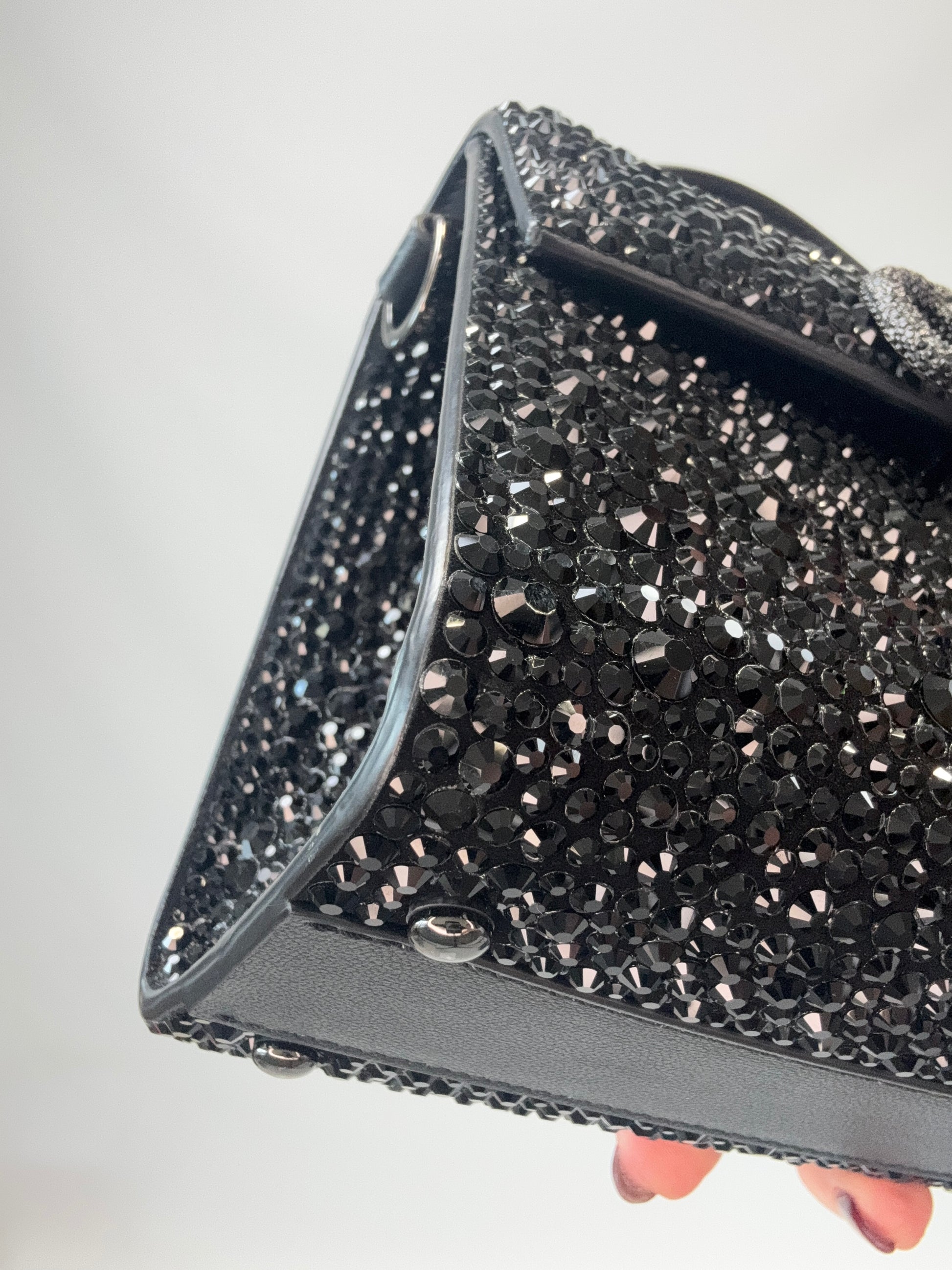 Valentino Garavani Mini VSling - Black front left bottom corner