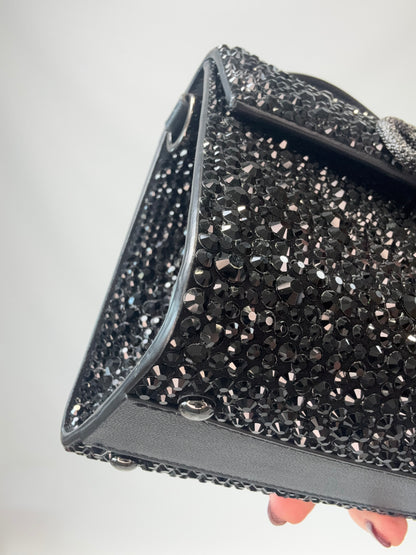 Valentino Garavani Mini VSling - Black front left bottom corner